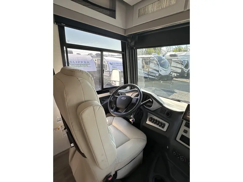 2025 Coachmen MIRADA 29FW