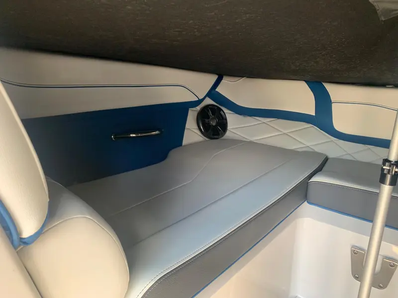 2022 Regal 22 FASDECK ESX