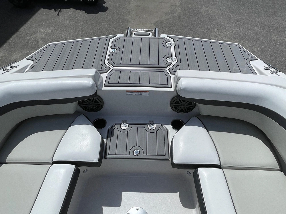 2024 Starcraft Svx 211 Ob Center Console alt
