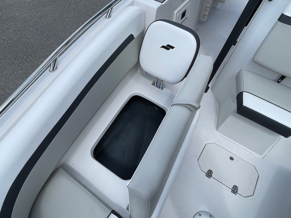 2024 Starcraft Svx 211 Ob Center Console alt