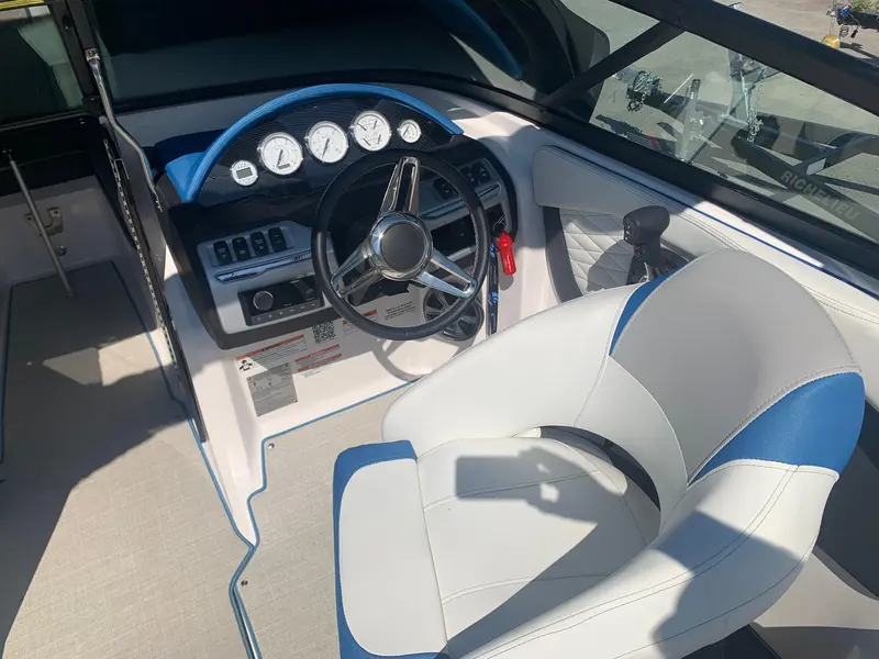 2022 Regal 22 FASDECK ESX