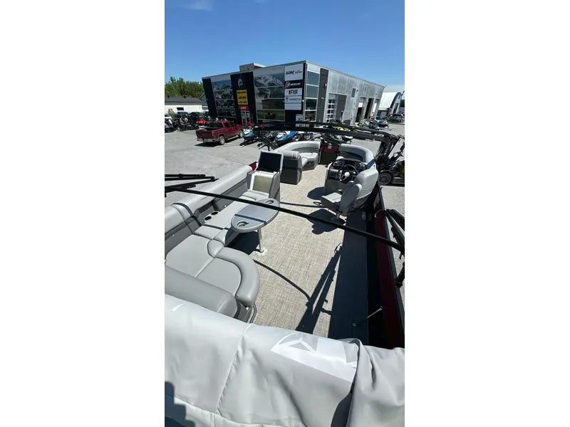 2023 Trifecta 24 C2CS