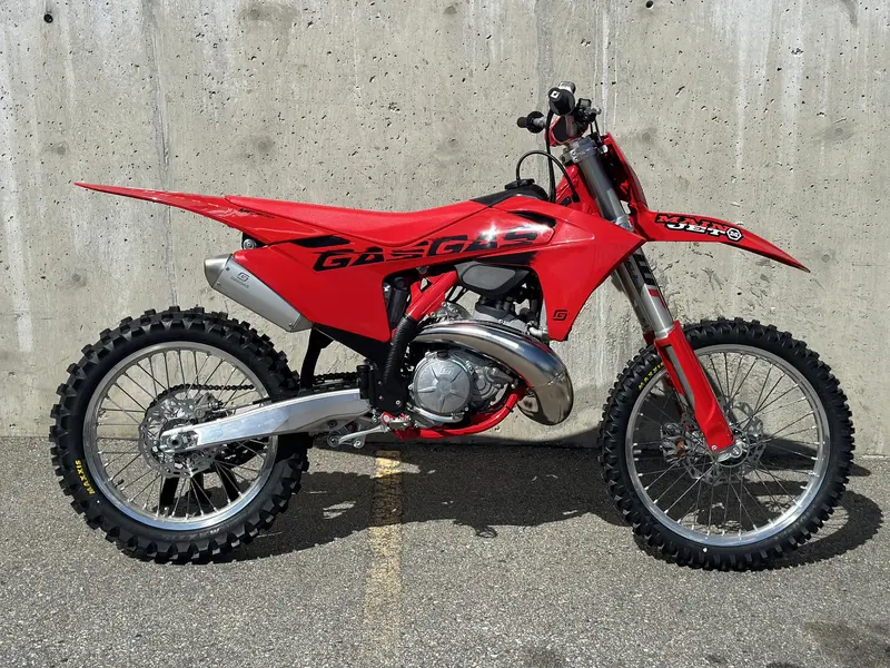 2025 GASGAS MC 300