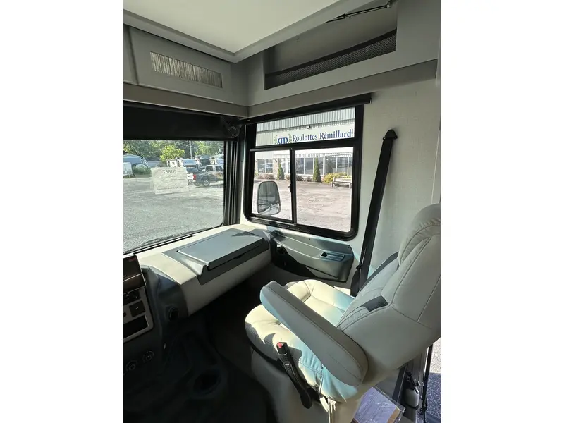 2025 Coachmen MIRADA 29FW