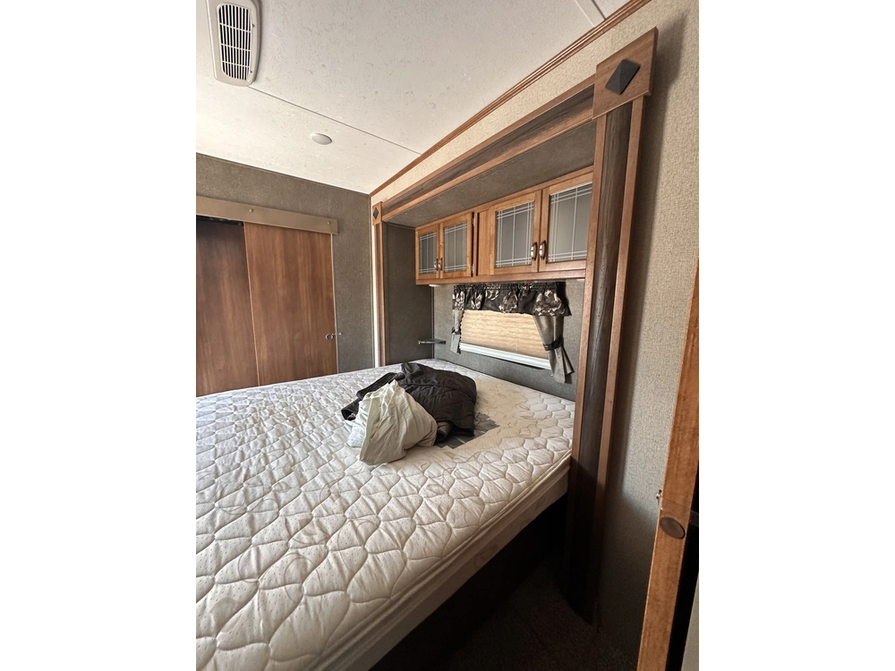 Keystone Rv Residence 40mkts 2018 alt