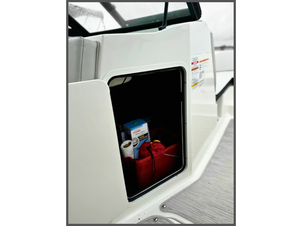 2023 Sea Ray Spx 210 alt