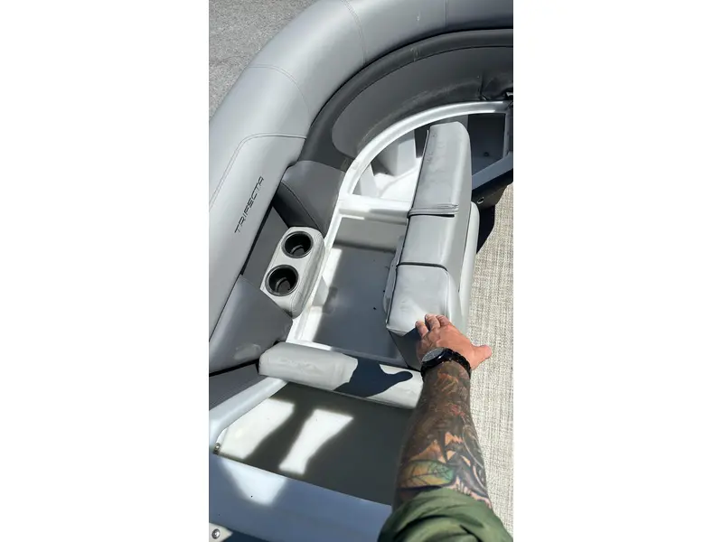 2023 Trifecta 24 C2CS