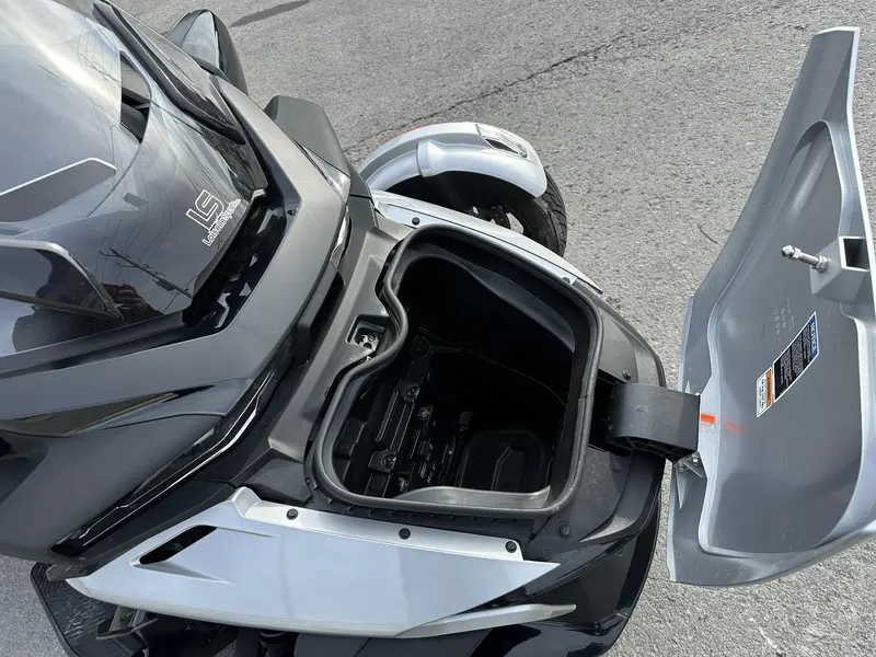 2022 BRP SPYDER RT STANDARD