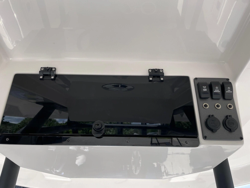 2024 Starcraft Svx 211 Ob Center Console alt