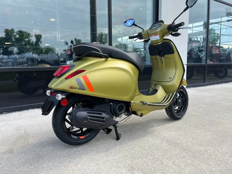 2024 Vespa Sprint 50 Sport