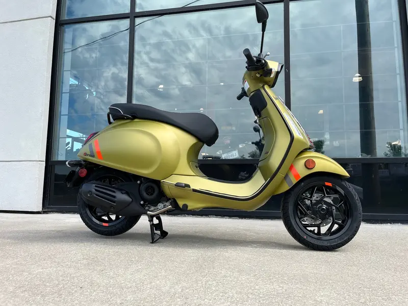 2024 Vespa Sprint 50 Sport