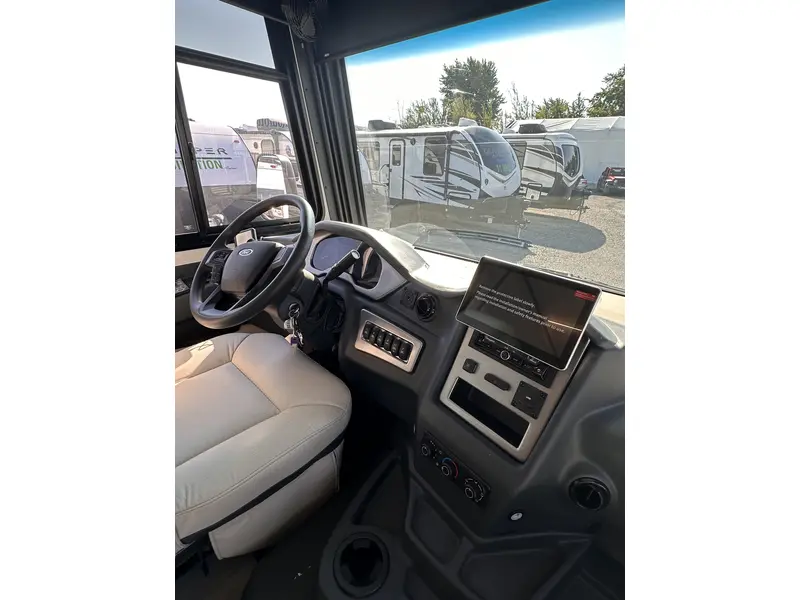 2025 Coachmen MIRADA 29FW