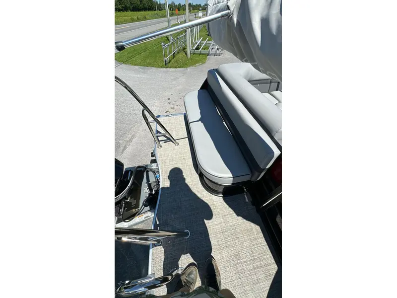 2023 Trifecta 24 C2CS