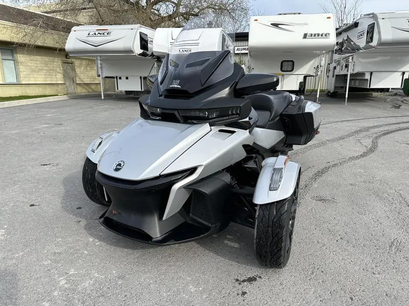 2022 BRP SPYDER RT STANDARD