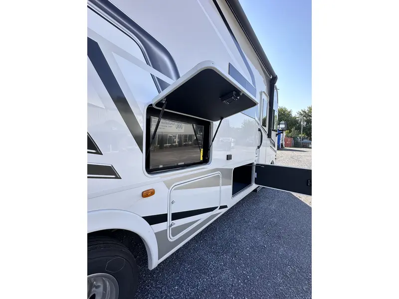 2025 Coachmen MIRADA 29FW