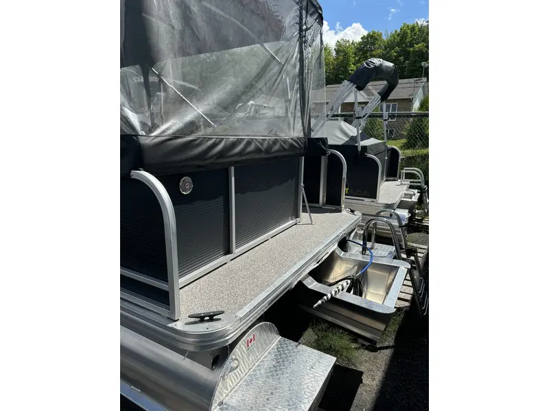 2023 Armada saphir s-208