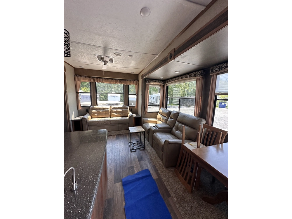 Keystone Rv Residence 40mkts 2018 alt