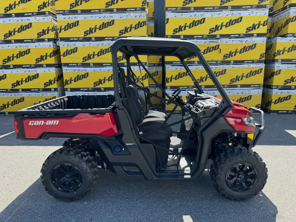 Can-Am DEFENDER XT HD9  2024