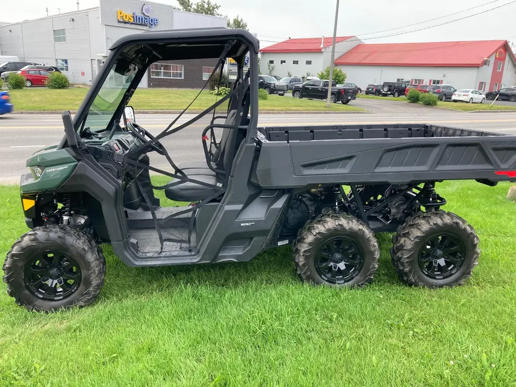 Can-Am defender 6x6 2023