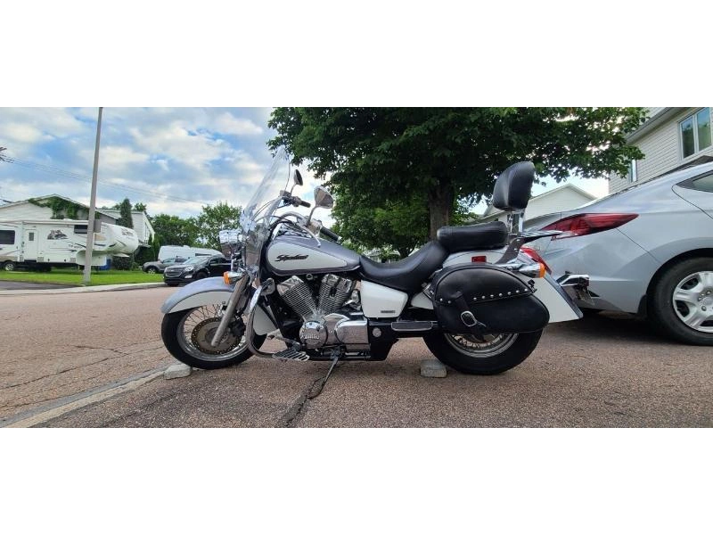 Honda Shadow 750 2007 alt