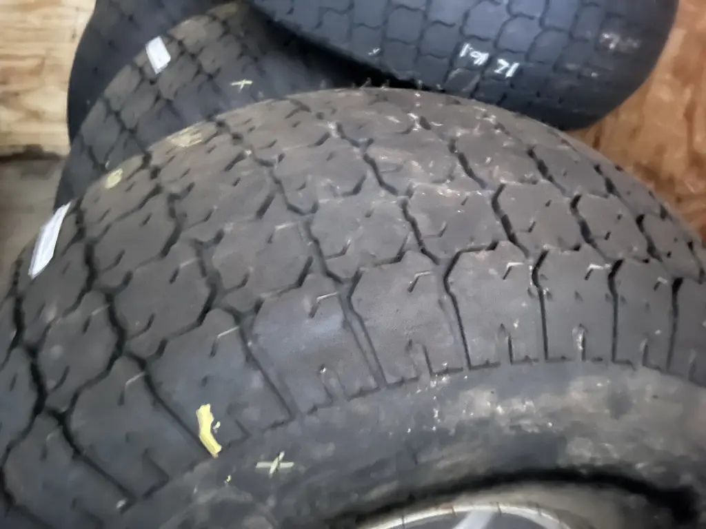 2023 Galaxy 22.5LLX/16.1R3