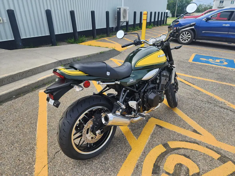 2024 Kawasaki ZR900CRACN Z900RS