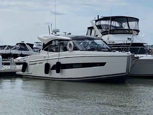 2019 Carver Yachts C34