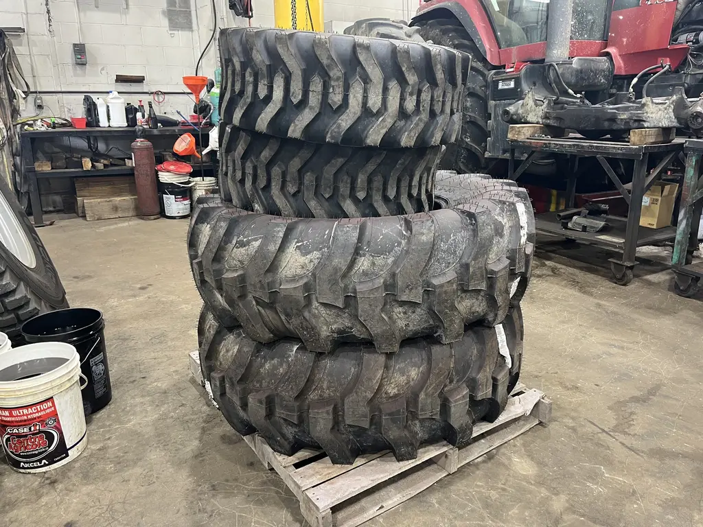 TITAN 16.5R12 16.9R24 2024