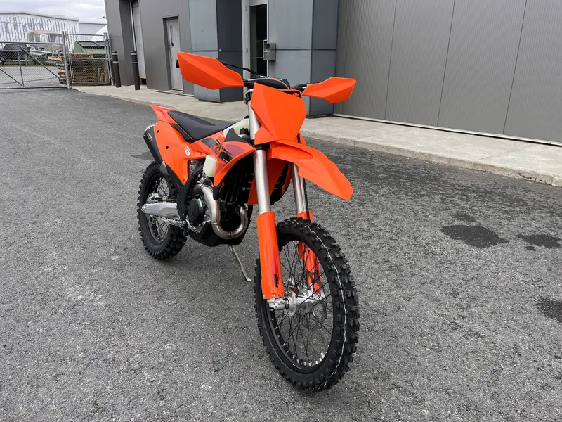 2025 KTM 450 XC-F thumbnail 2