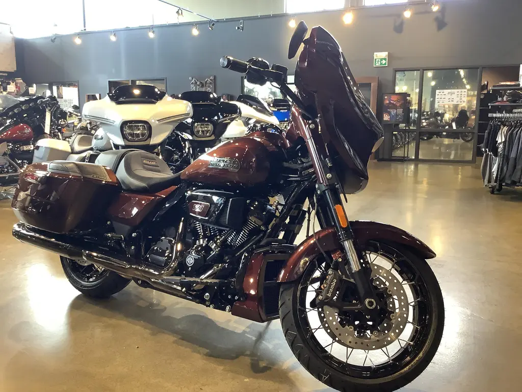 Harley-Davidson STREET GLIDE CVO 2024 - FLHXSE