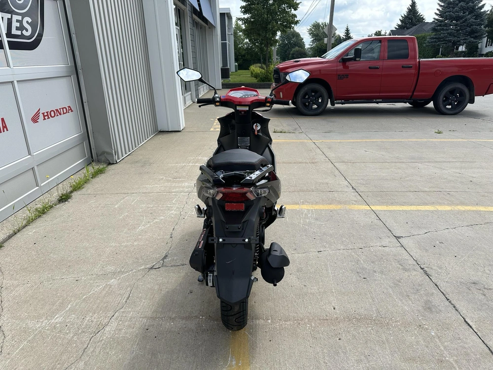 Scootterre Rebel Scooter 50cc 2024 alt