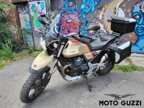 2021 Moto Guzzi V85 TT Travel