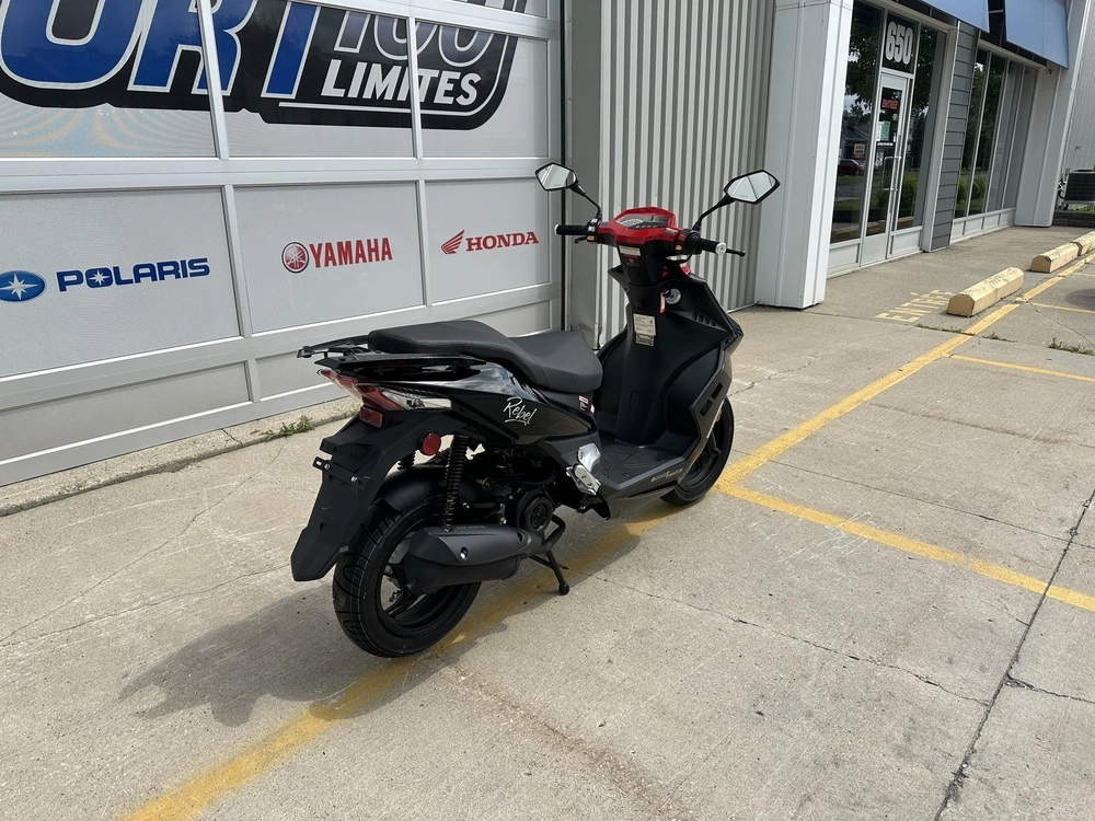 Scootterre Rebel Scooter 50cc 2024 alt
