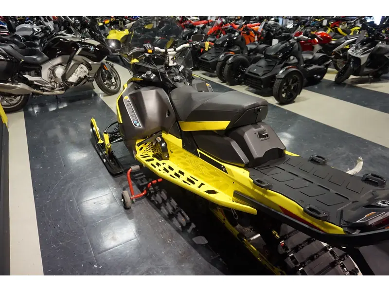 2021 Ski-Doo renegade x 900 Turbo