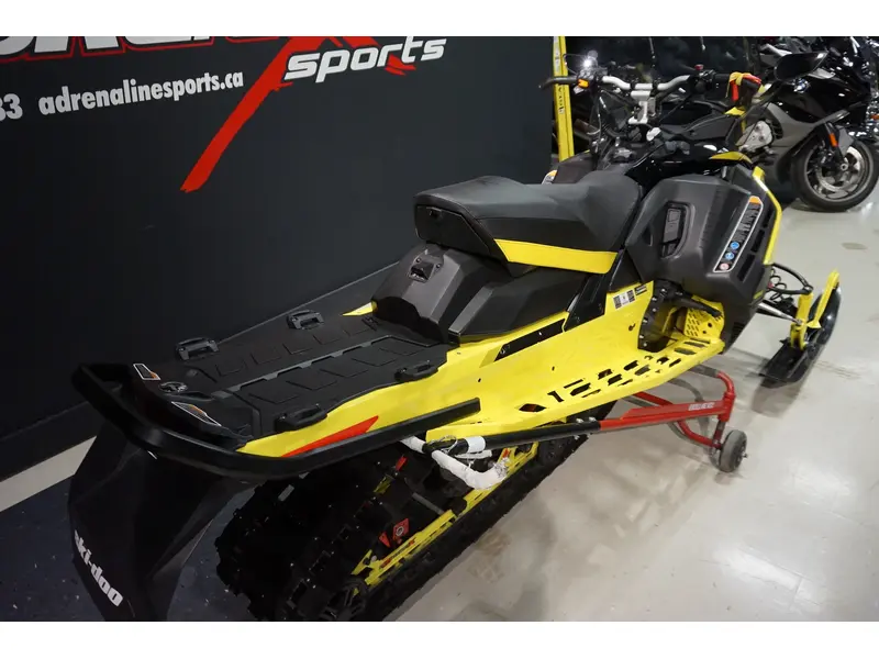 2021 Ski-Doo renegade x 900 Turbo