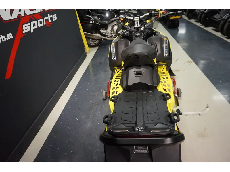 2021 Ski-Doo renegade x 900 Turbo