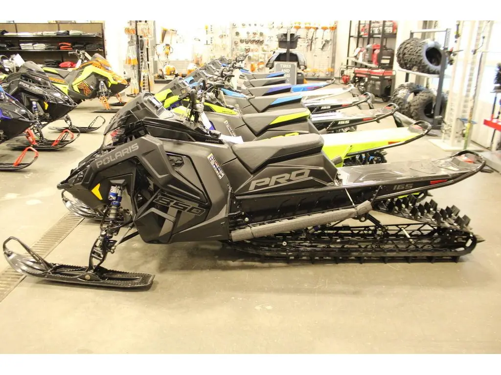 2023 Polaris 850 PRO RMK Slash 165 2.75"