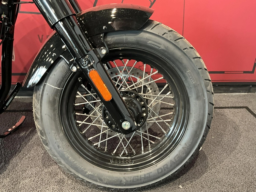 2024 Indian Motorcycle Chief Bobber Abs alt