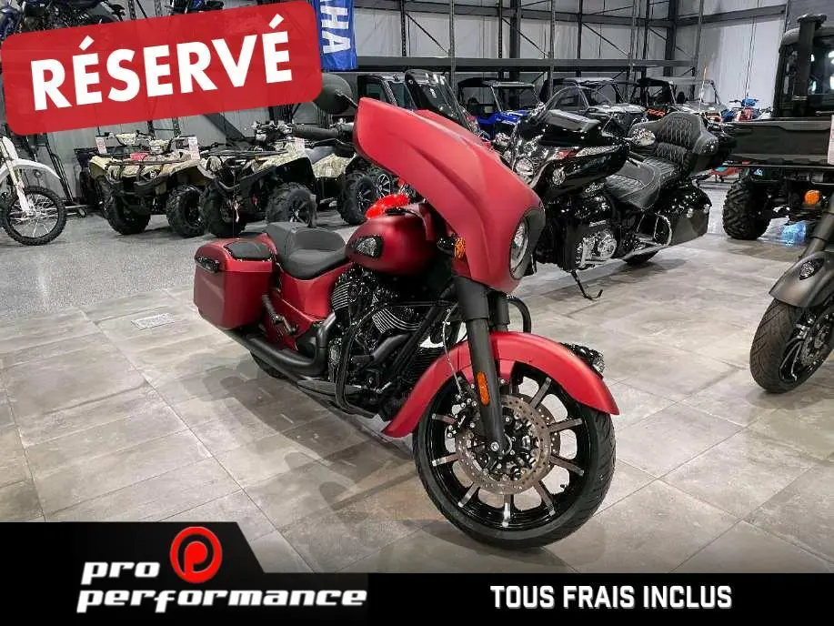 2024 Indian Motorcycle Chieftain Dark Horse with PowerBand Audio Package 