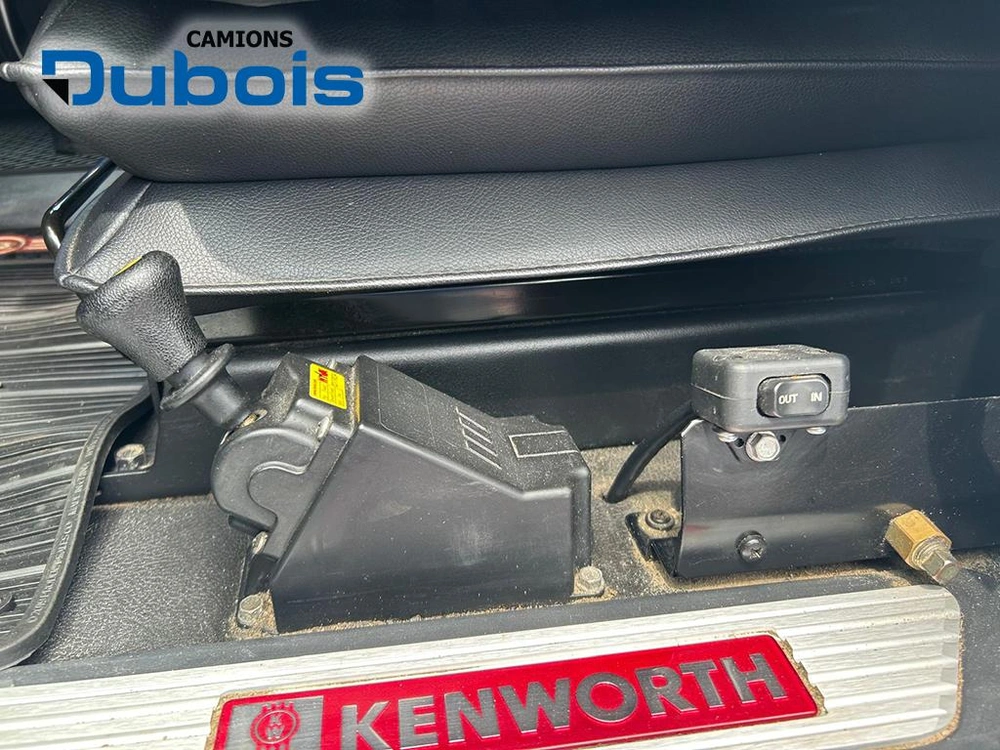 Kenworth T880 2023 alt