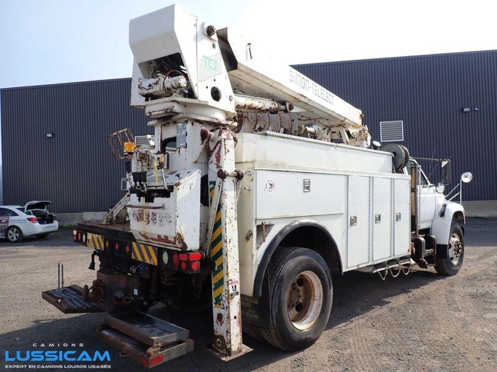 Ford F800 1995