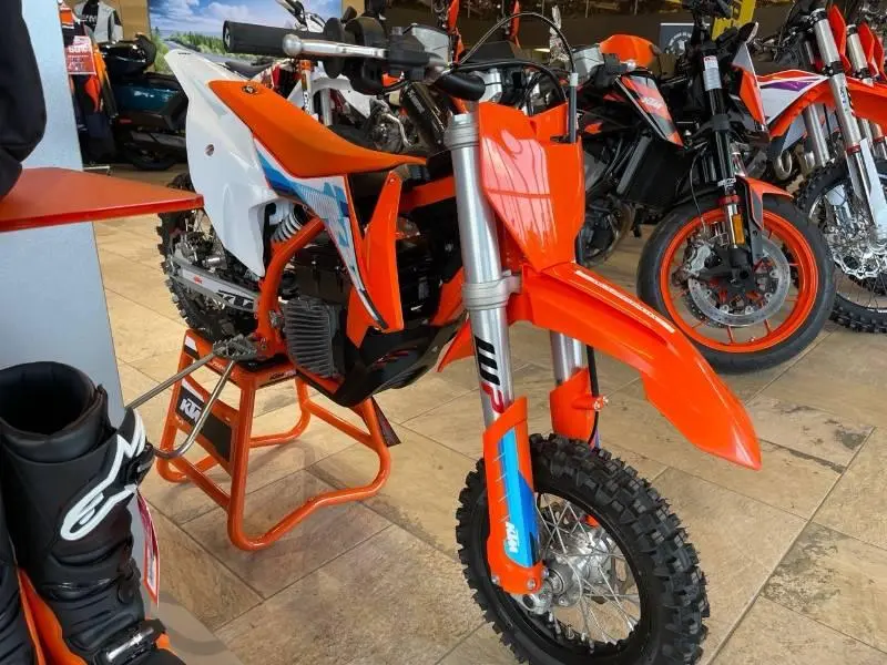 2024 KTM SX-E 3 thumbnail 3