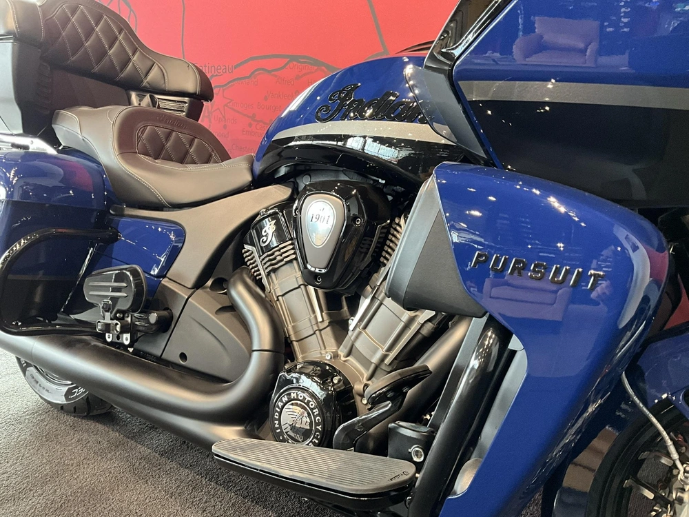 Indian Motorcycle Pursuit Dark Horse 2024 alt