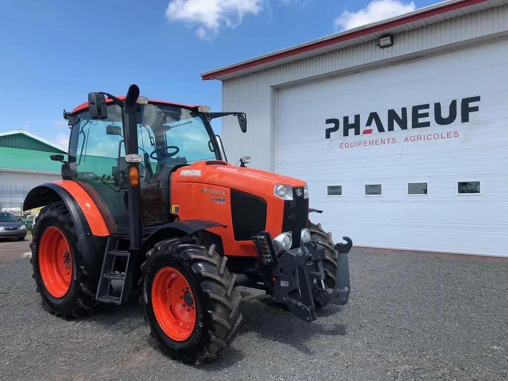 2015 Kubota M110GX