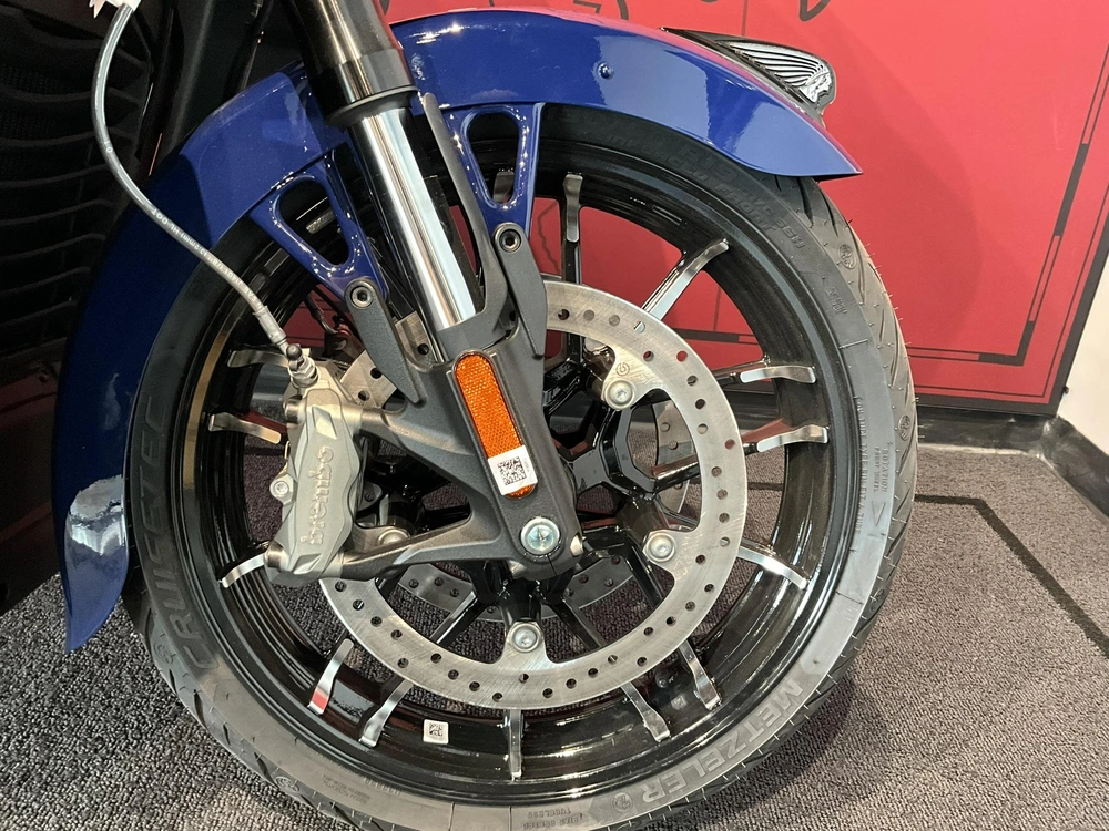 Indian Motorcycle Pursuit Dark Horse 2024 alt