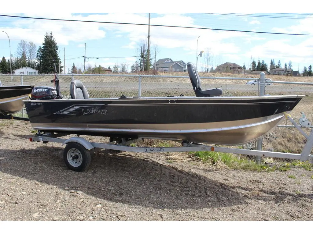 2022 Lund Boat Co 1600 Fury Tiller