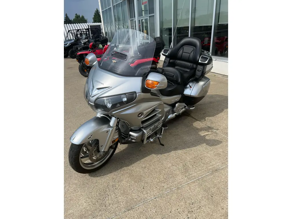 2013 Honda GL1800AL   Goldwing