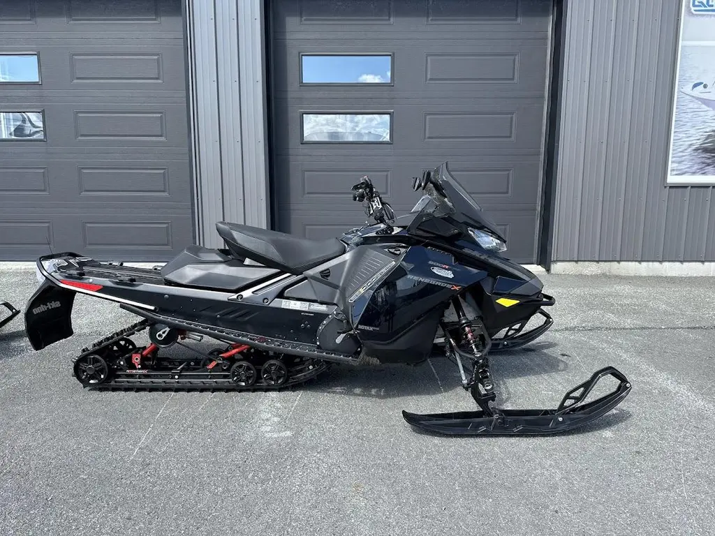 2022 Ski-Doo Renegade X 600R