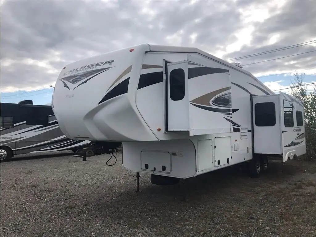 2011 Cruiser by Crossroads RV CF325MK