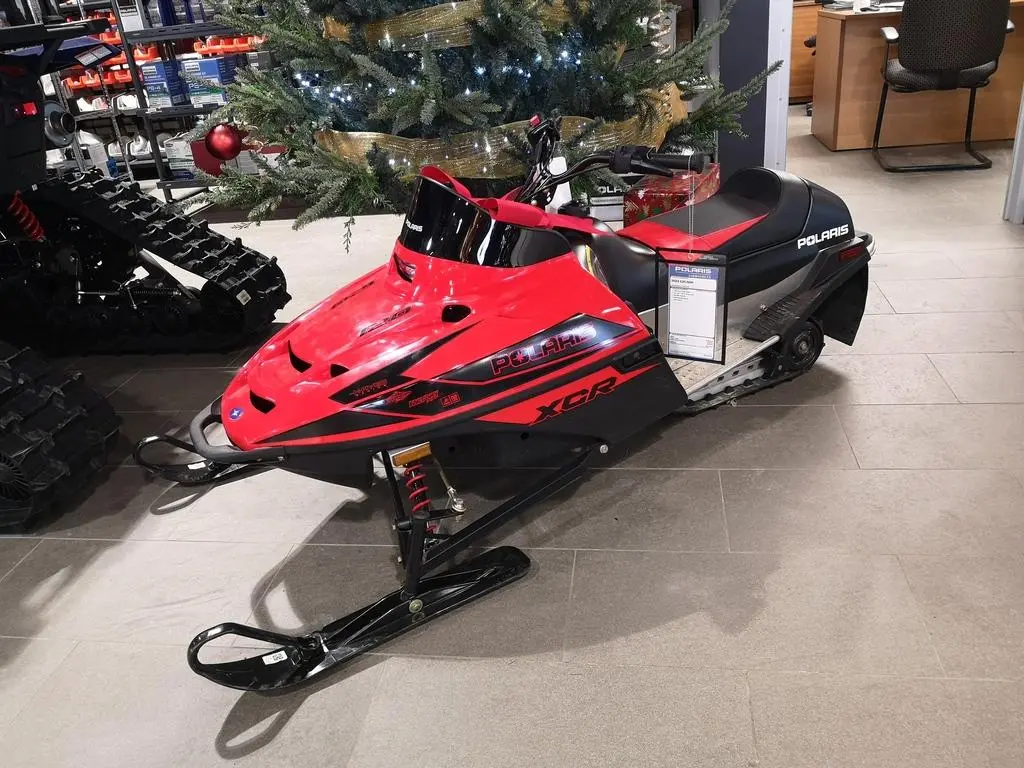 Polaris 120 Indy 2023